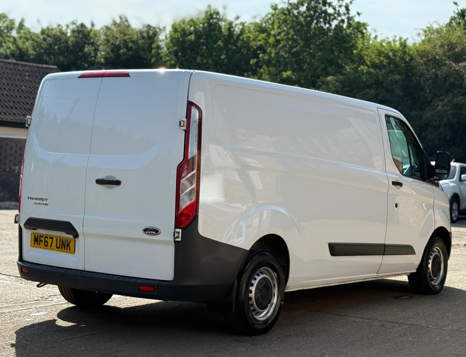 Used Ford Transit Custom 2017 for sale - 76638002: Photo 9