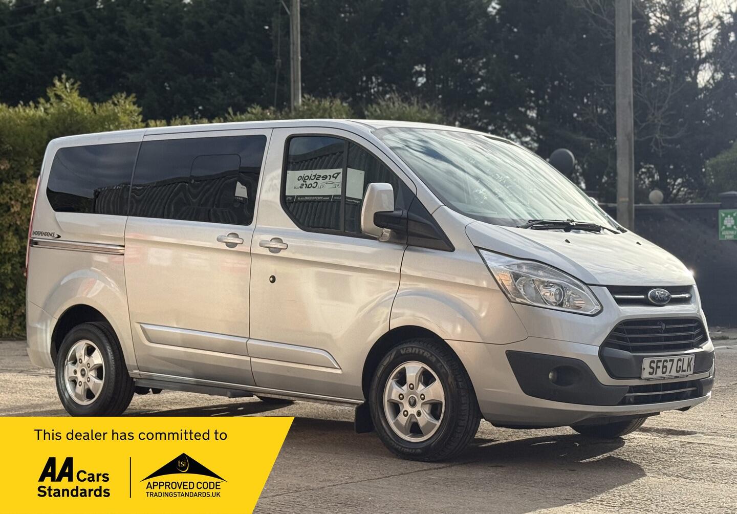 Used Ford Tourneo Custom 2017 for sale - 76577410: Photo 1