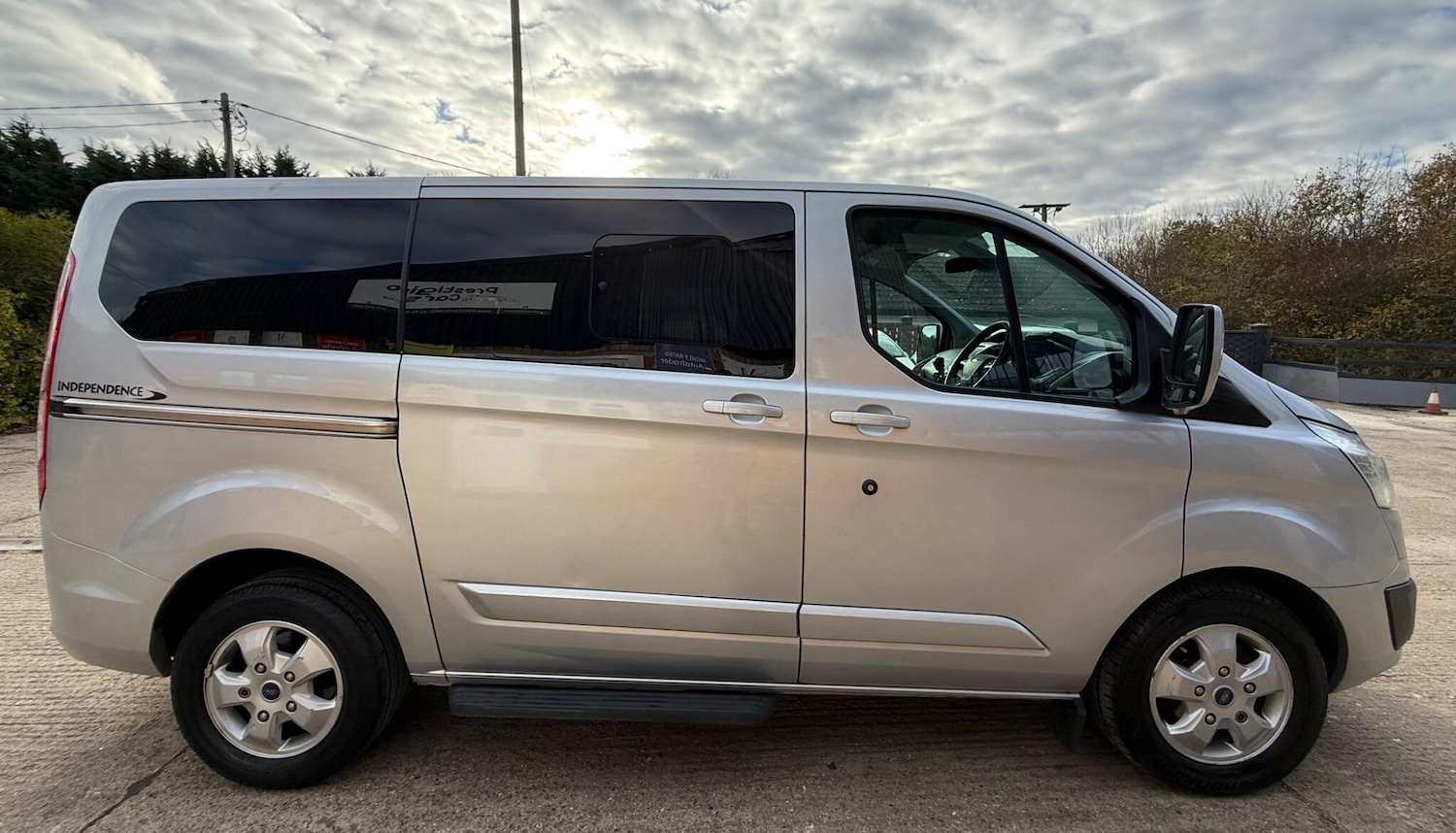 Used Ford Tourneo Custom 2017 for sale - 76577410: Photo 12