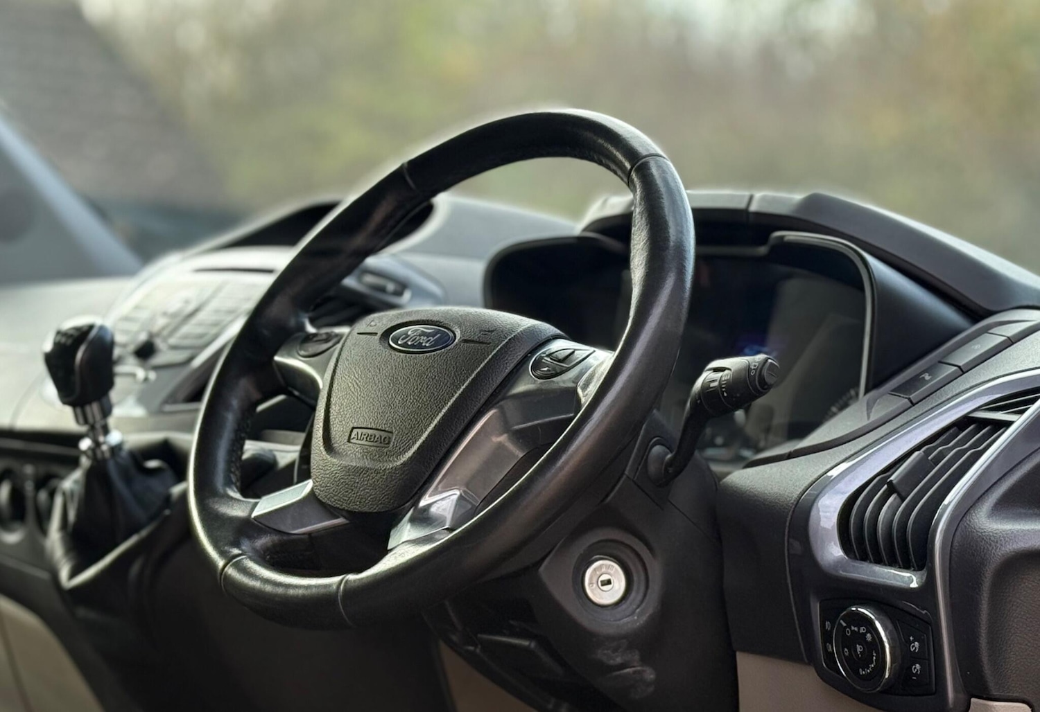 Used Ford Tourneo Custom 2017 for sale - 76577410: Photo 13