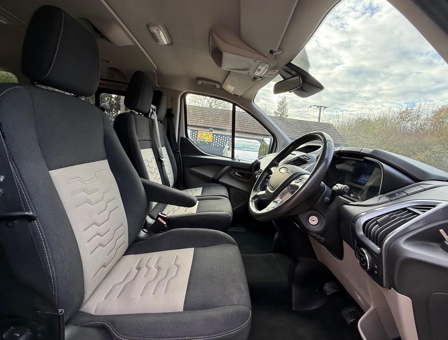 Used Ford Tourneo Custom 2017 for sale - 76577410: Photo 14