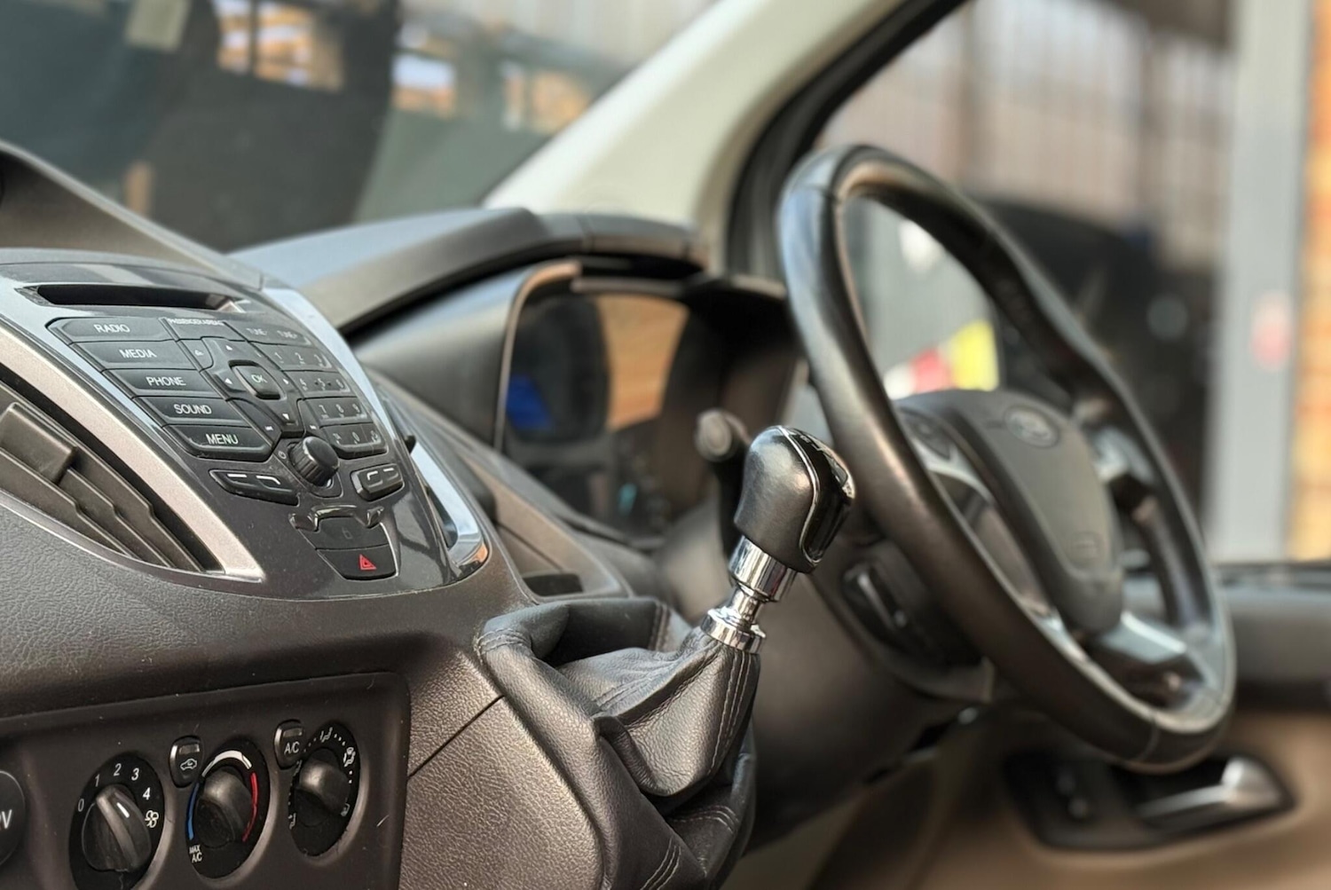 Used Ford Tourneo Custom 2017 for sale - 76577410: Photo 16