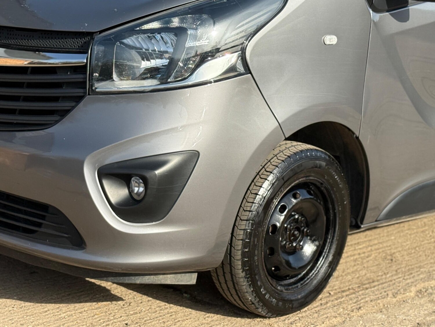 Used Vauxhall Vivaro for sale - 77897420: Photo 23