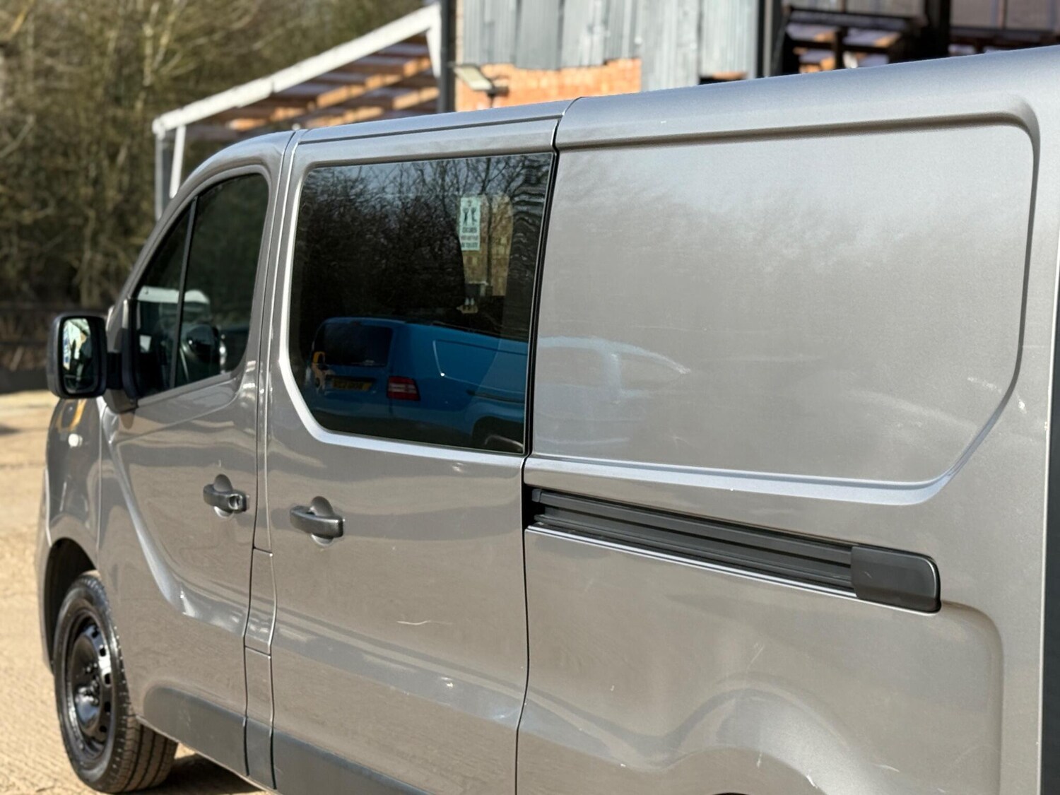 Used Vauxhall Vivaro for sale - 77897420: Photo 27