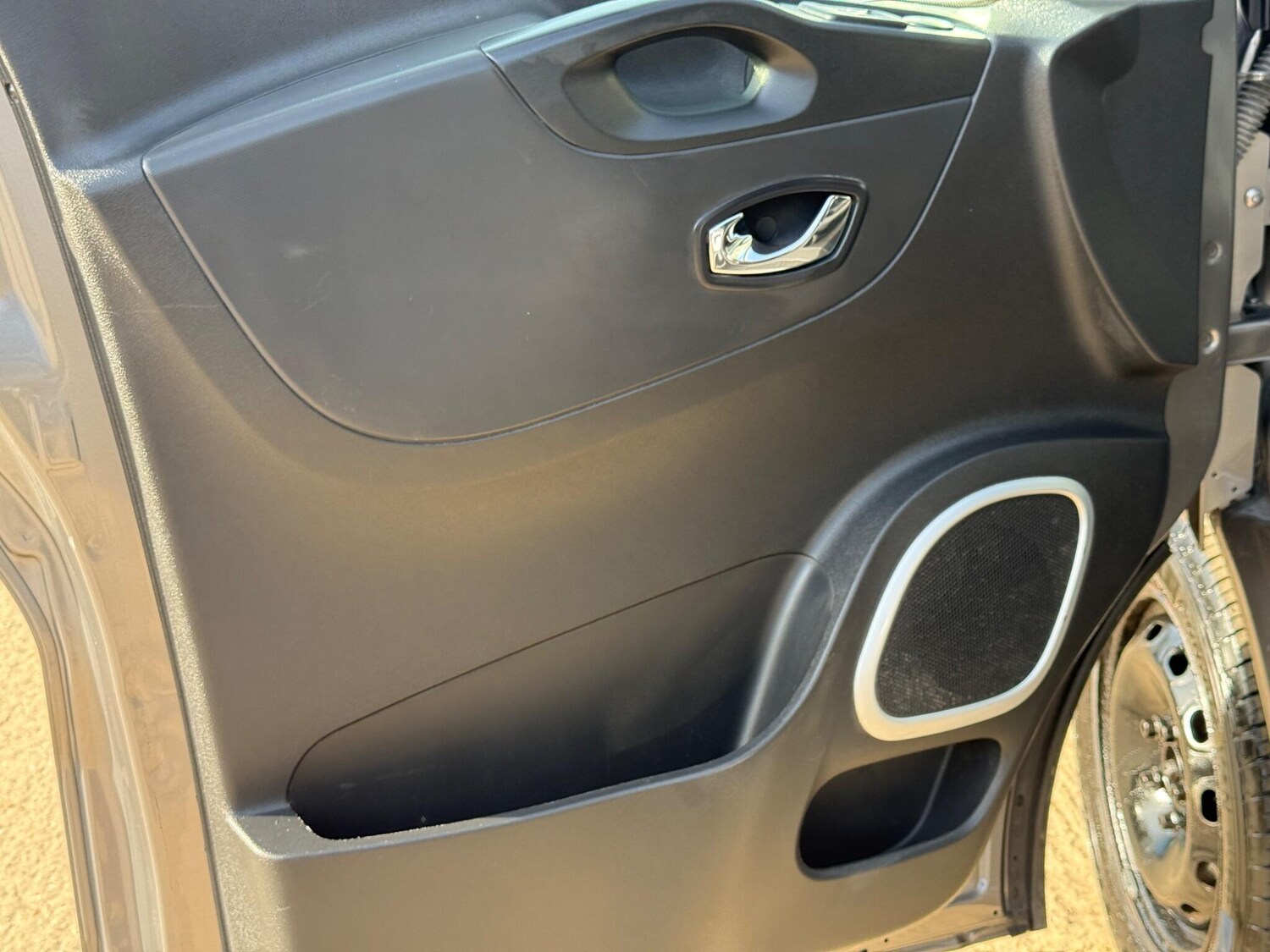 Used Vauxhall Vivaro for sale - 77897420: Photo 33