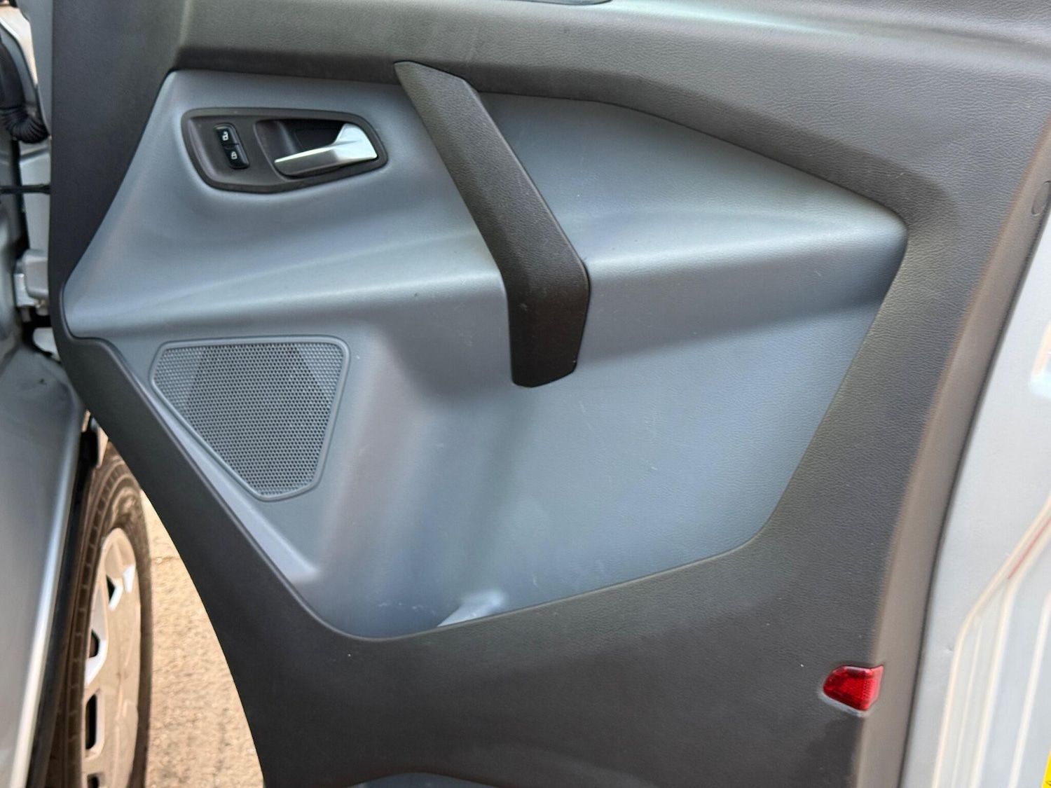 Used Ford Transit Custom 2018 for sale - 76653895: Photo 26