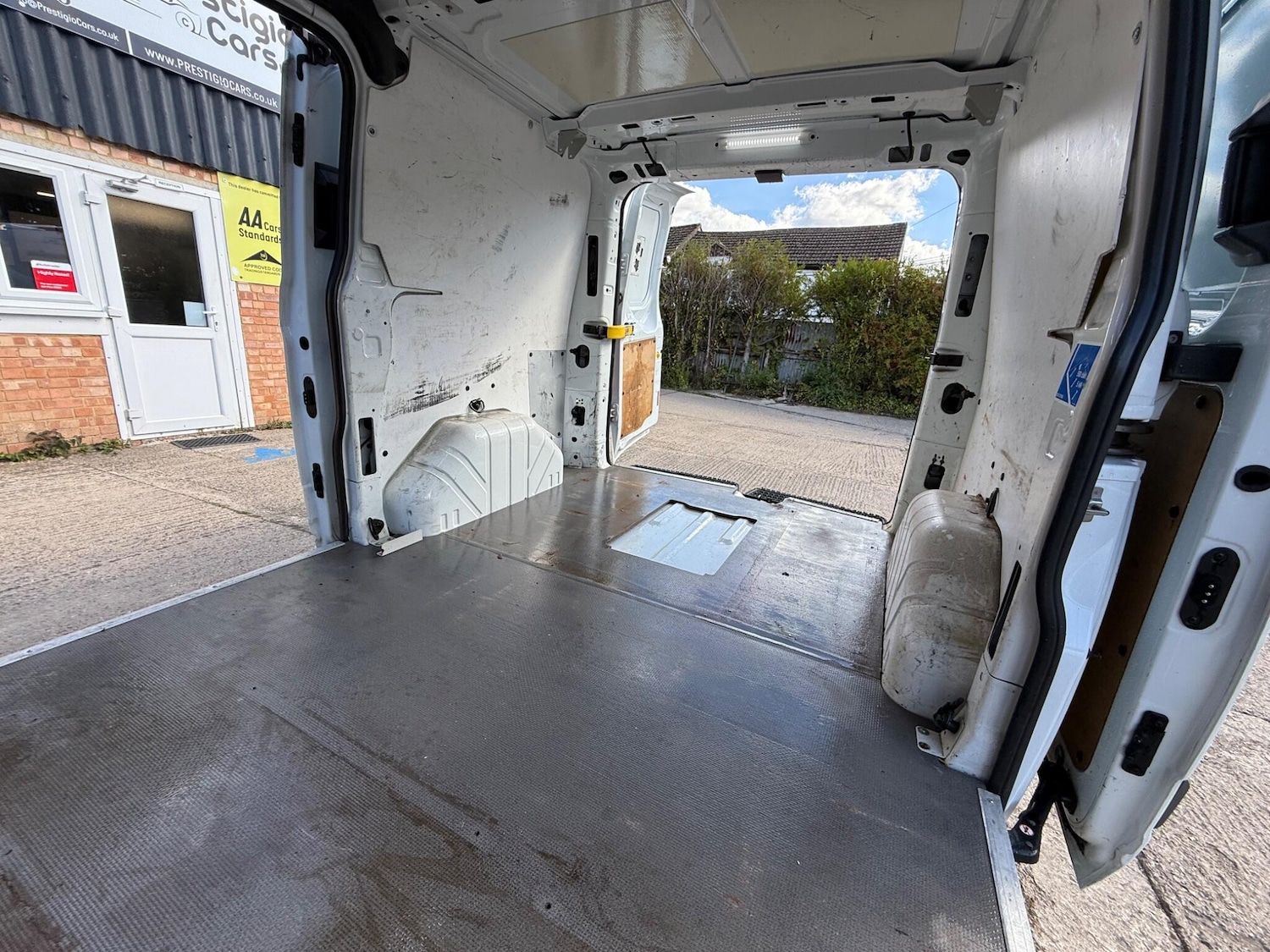 Used Ford Transit Custom 2017 for sale - 76065004: Photo 14