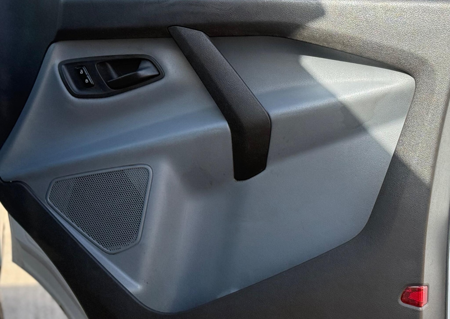 Used Ford Transit Custom 2017 for sale - 76065004: Photo 9