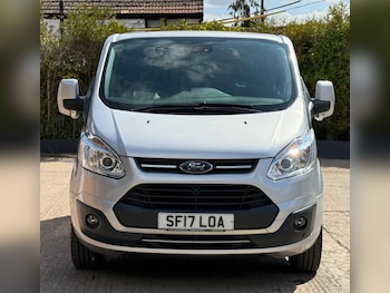Used Ford Tourneo Custom 2017 for sale - 79595296: Photo