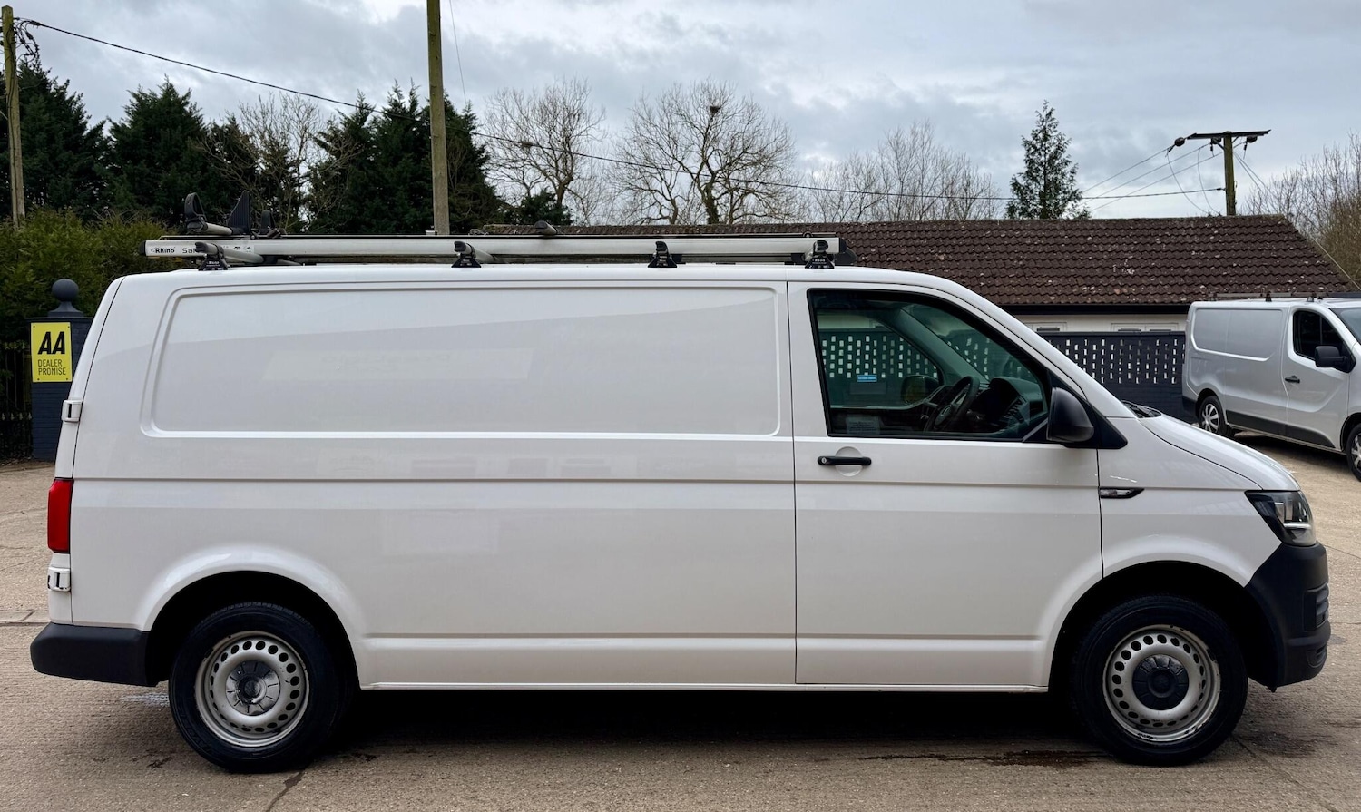 Used Volkswagen Transporter 2018 for sale - 77629457: Photo 12