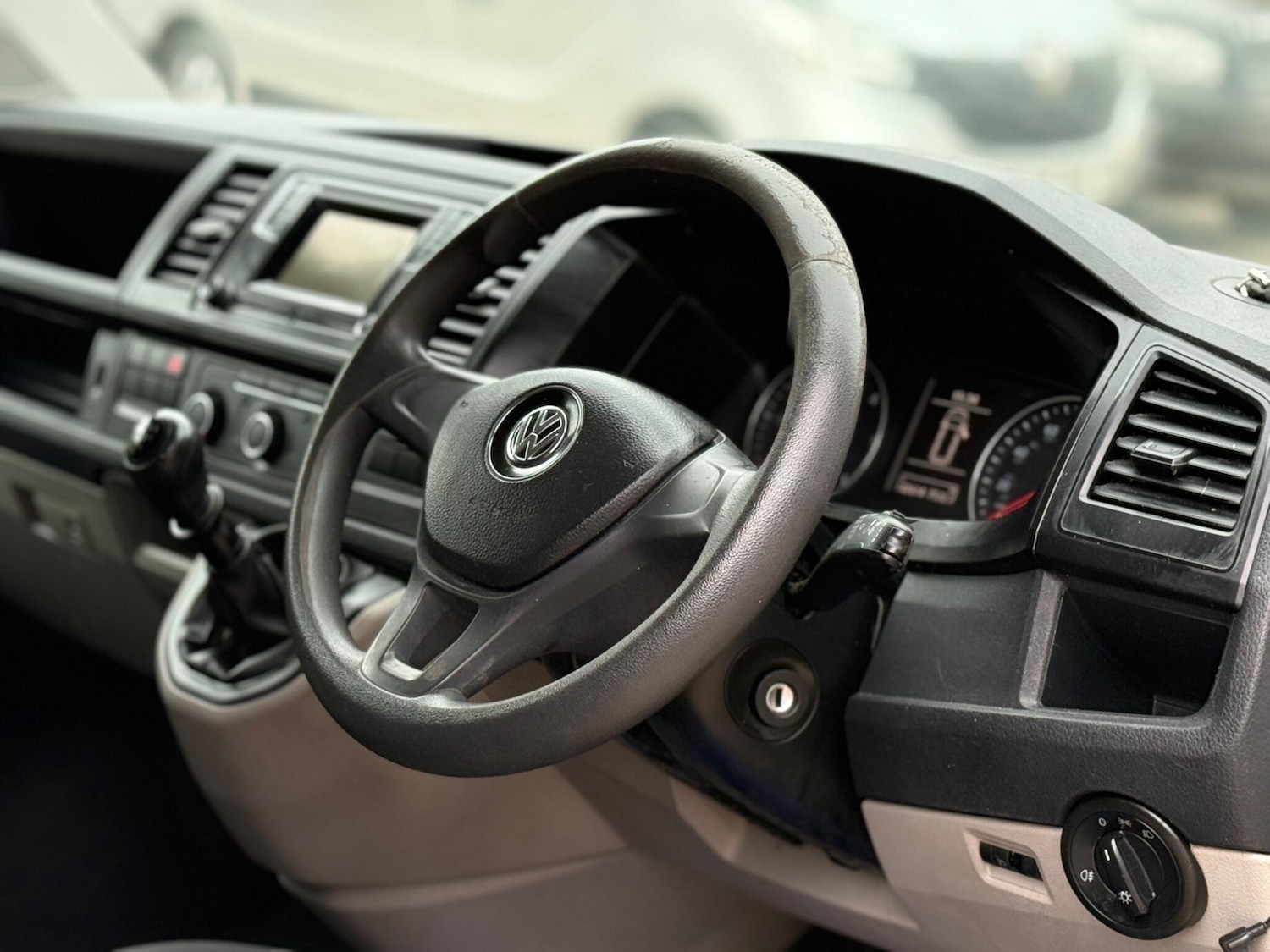 Used Volkswagen Transporter 2018 for sale - 77629457: Photo 13