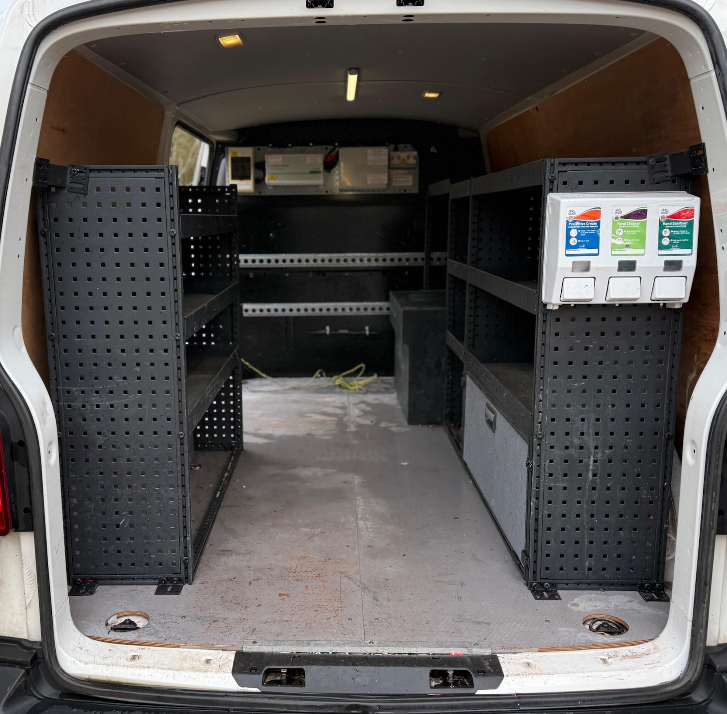 Used Volkswagen Transporter 2018 for sale - 77629457: Photo 19