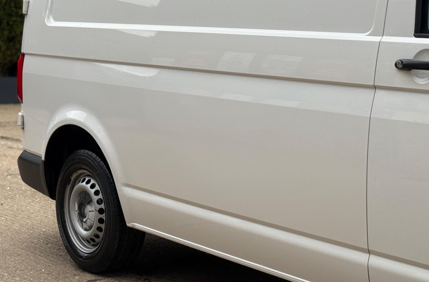 Used Volkswagen Transporter 2018 for sale - 77629457: Photo 24