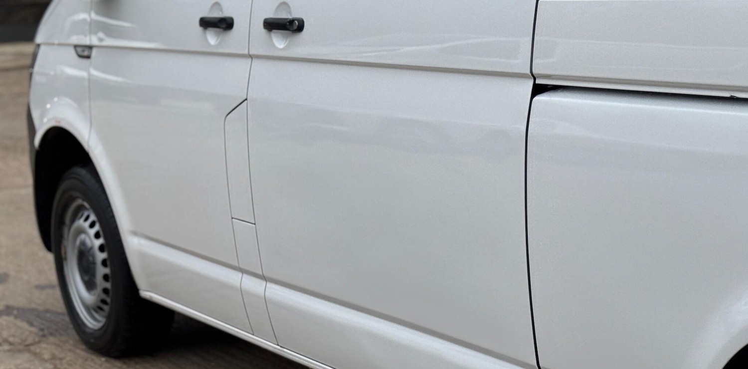 Used Volkswagen Transporter 2018 for sale - 77629457: Photo 30