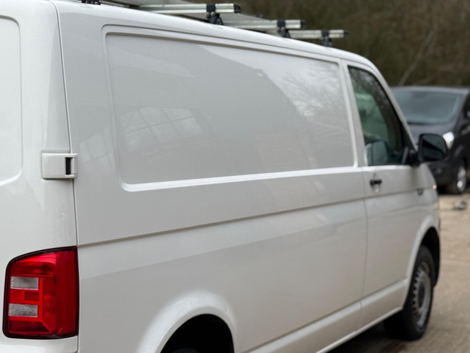 Used Volkswagen Transporter 2018 for sale - 77629457: Photo 32