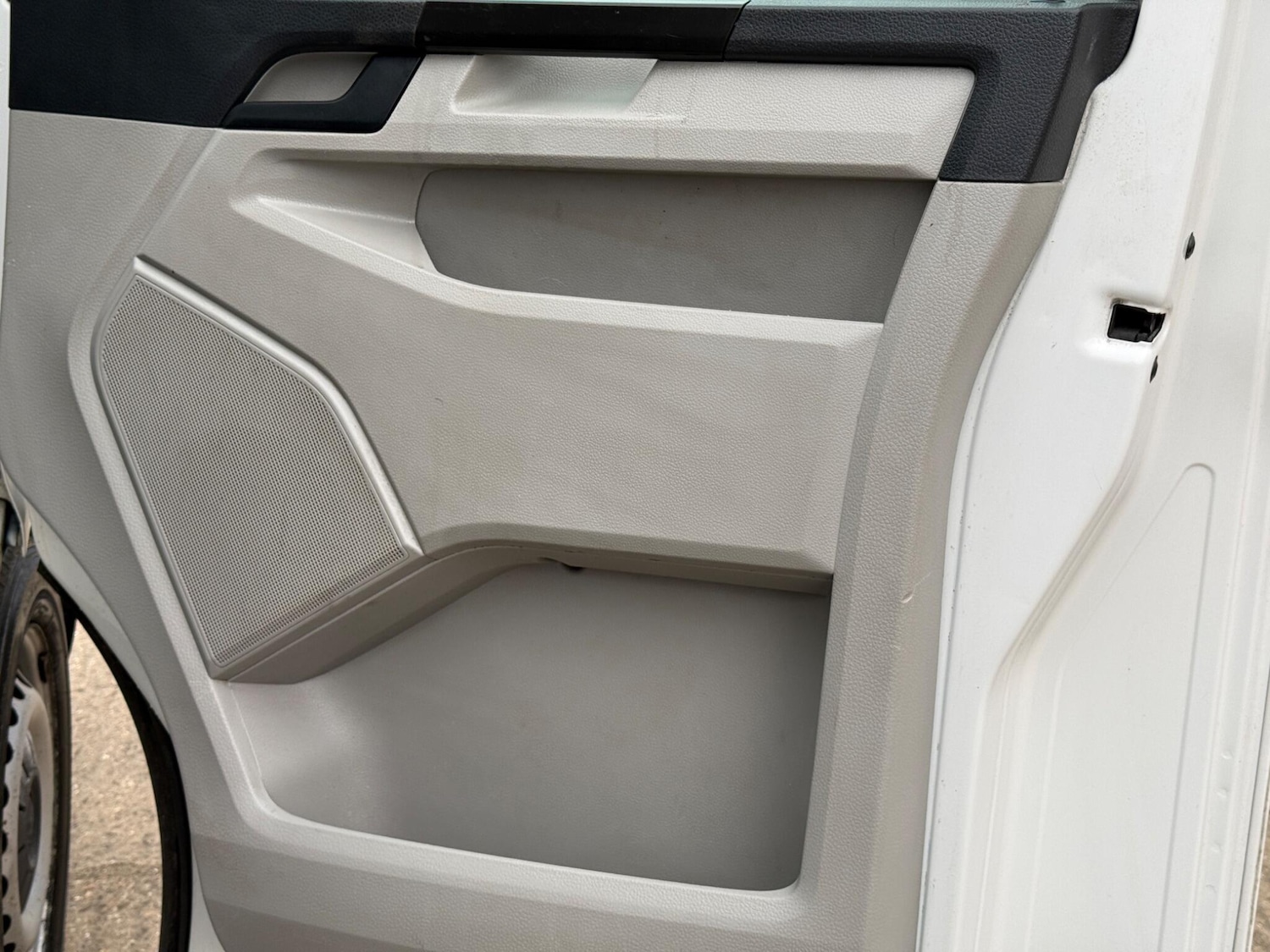 Used Volkswagen Transporter 2018 for sale - 77629457: Photo 34