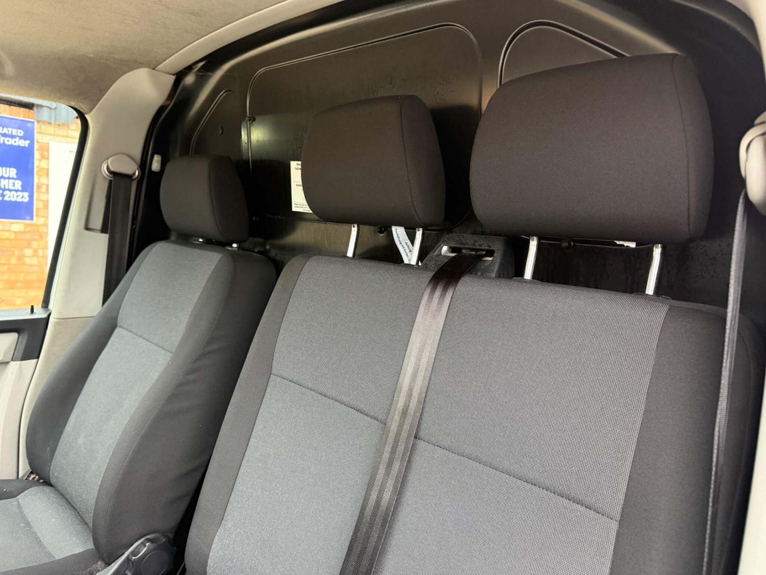 Used Volkswagen Transporter 2018 for sale - 77629457: Photo 36