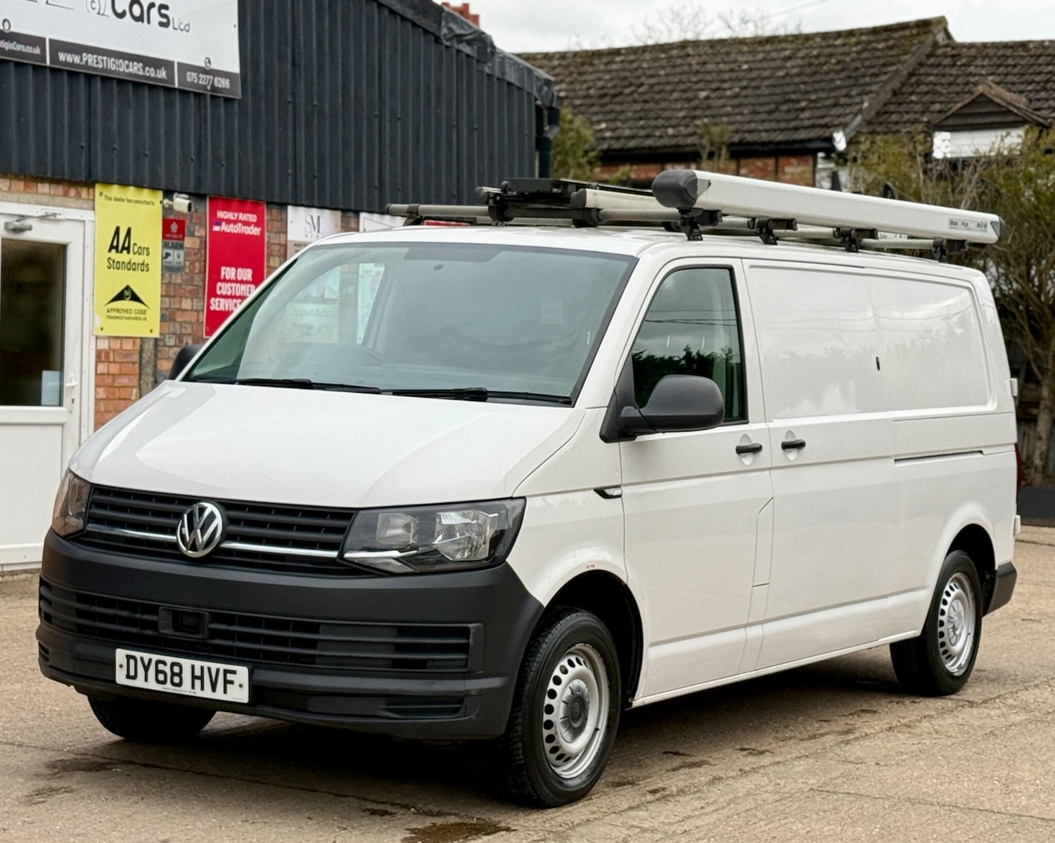 Used Volkswagen Transporter 2018 for sale - 77629457: Photo 5