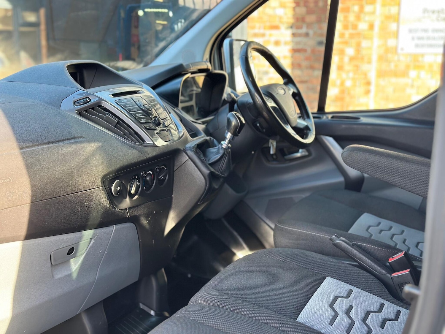 Used Ford Transit Custom 2017 for sale - 76565584: Photo 16