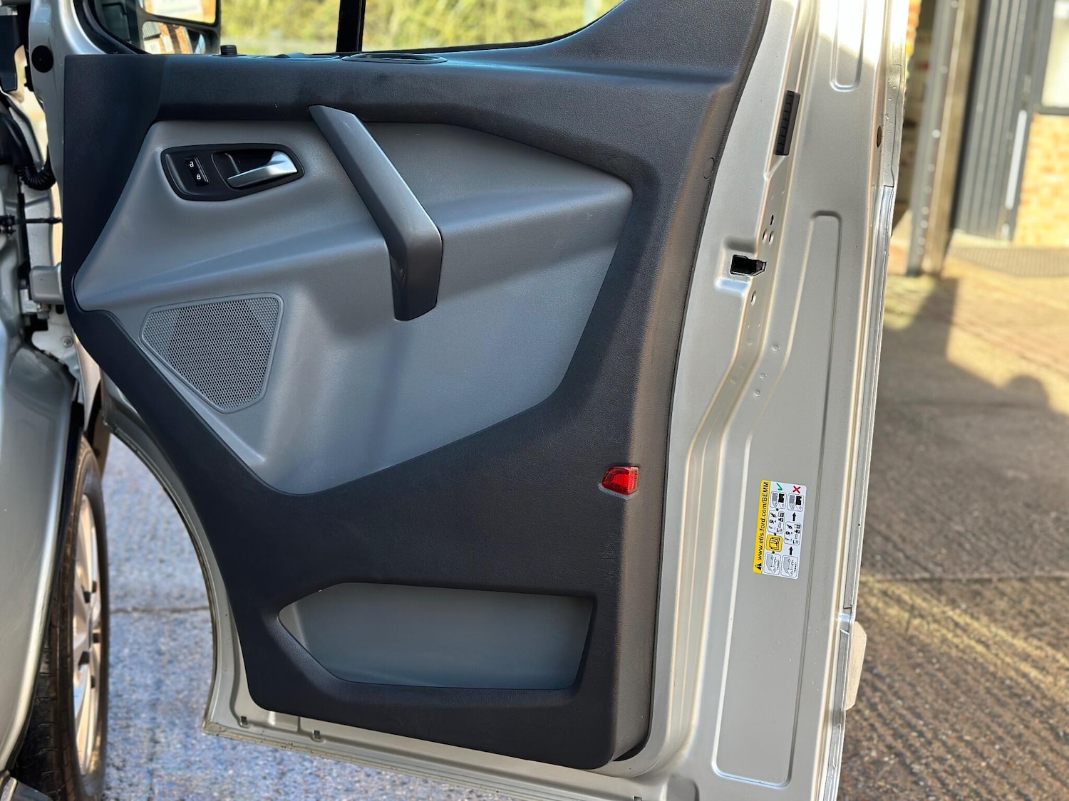 Used Ford Transit Custom 2017 for sale - 76565584: Photo 34