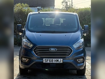 Used Ford Tourneo Custom 2018 for sale - 76171030: Photo 3