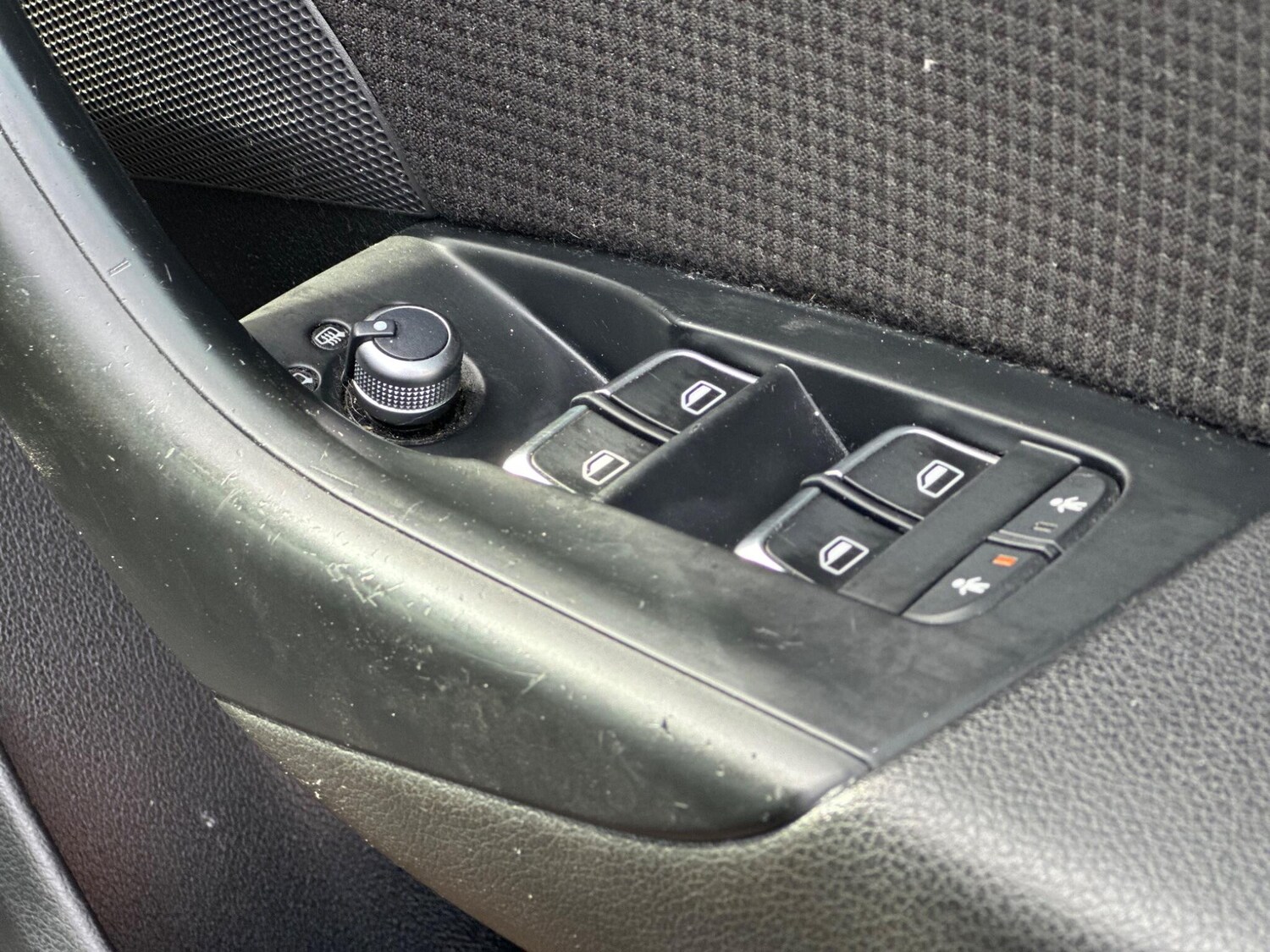 Used Audi Q3 2013 for sale - 75766578: Photo 52