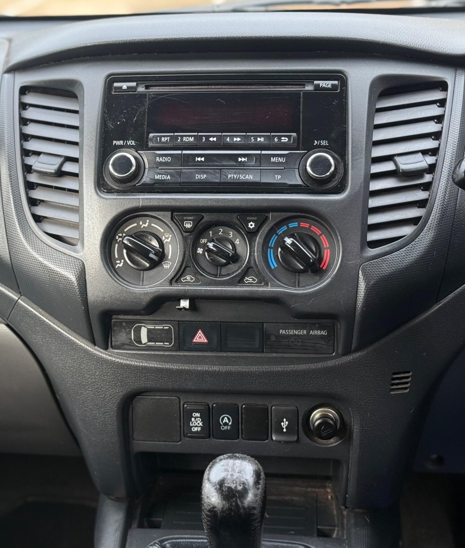 Used Mitsubishi L200 2015 for sale - 76449854: Photo 25