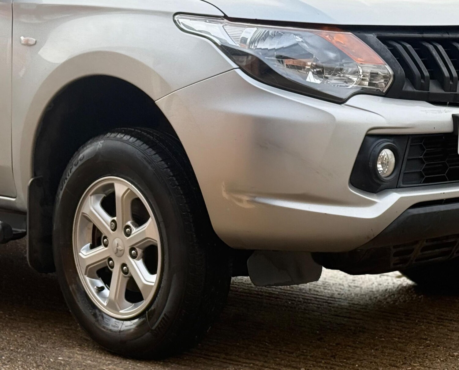 Used Mitsubishi L200 2015 for sale - 76449854: Photo 28