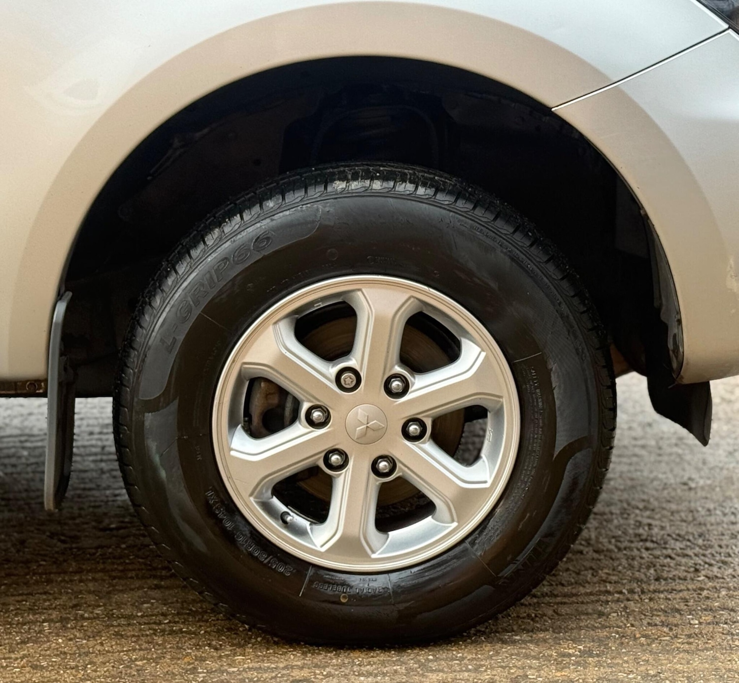 Used Mitsubishi L200 2015 for sale - 76449854: Photo 51