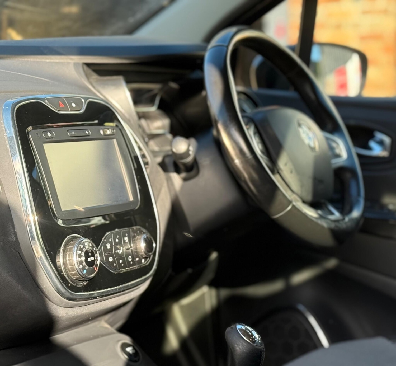 Used Renault Captur 2016 for sale - 76663115: Photo 16