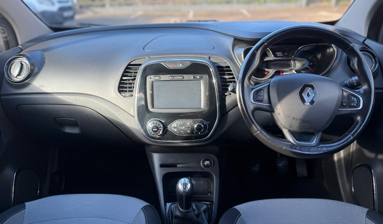 Used Renault Captur 2016 for sale - 76663115: Photo 23