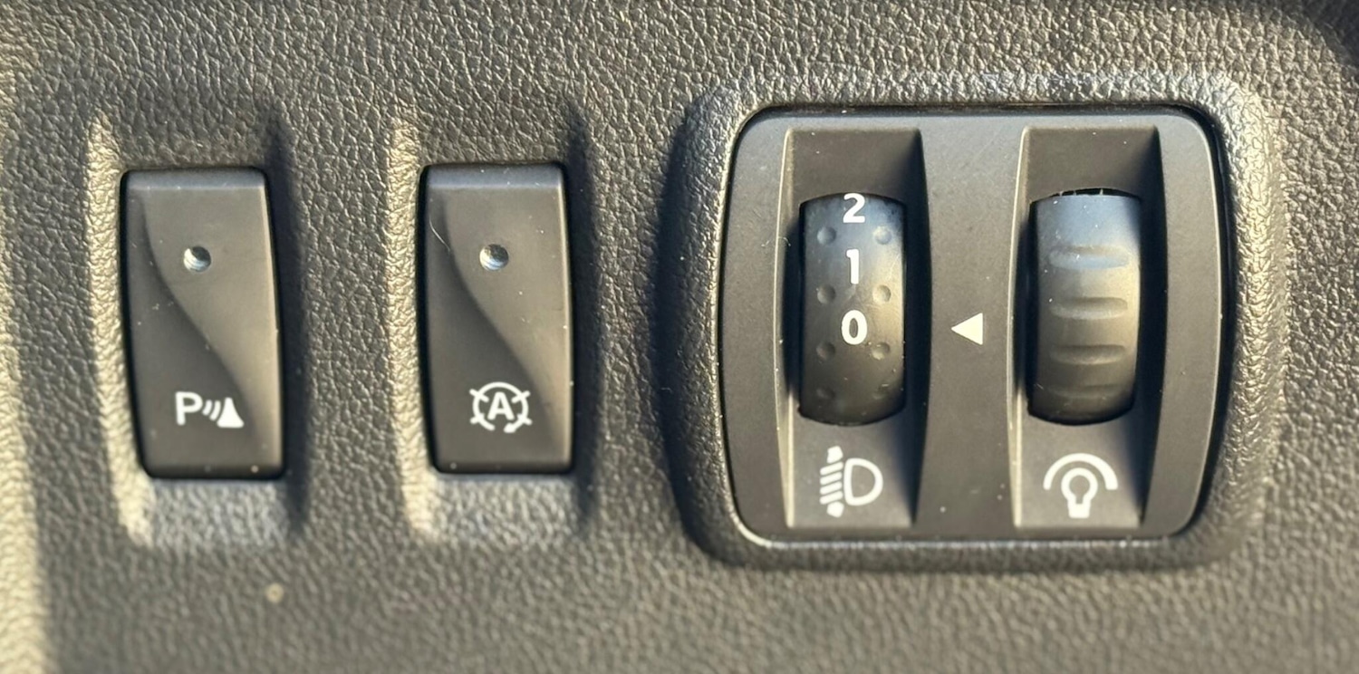 Used Renault Captur 2016 for sale - 76663115: Photo 43