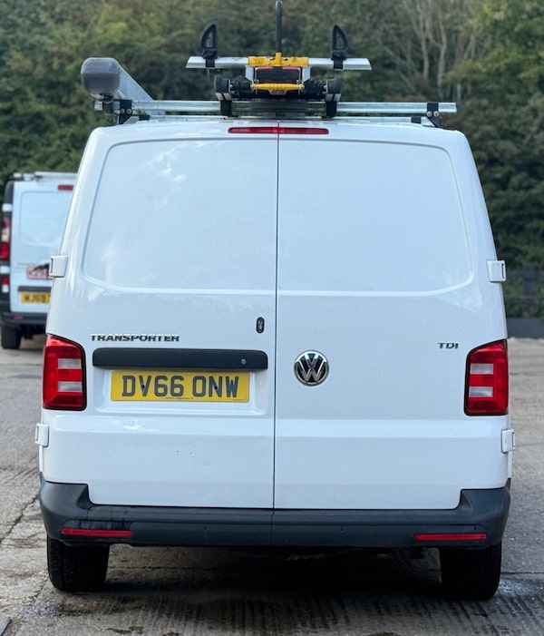 Used Volkswagen Transporter 2017 for sale - 76178999: Photo 10