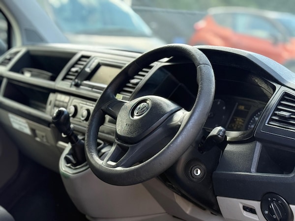 Used Volkswagen Transporter 2017 for sale - 76178999: Photo 13