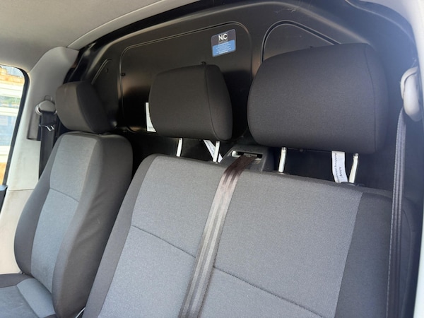 Used Volkswagen Transporter 2017 for sale - 76178999: Photo 35