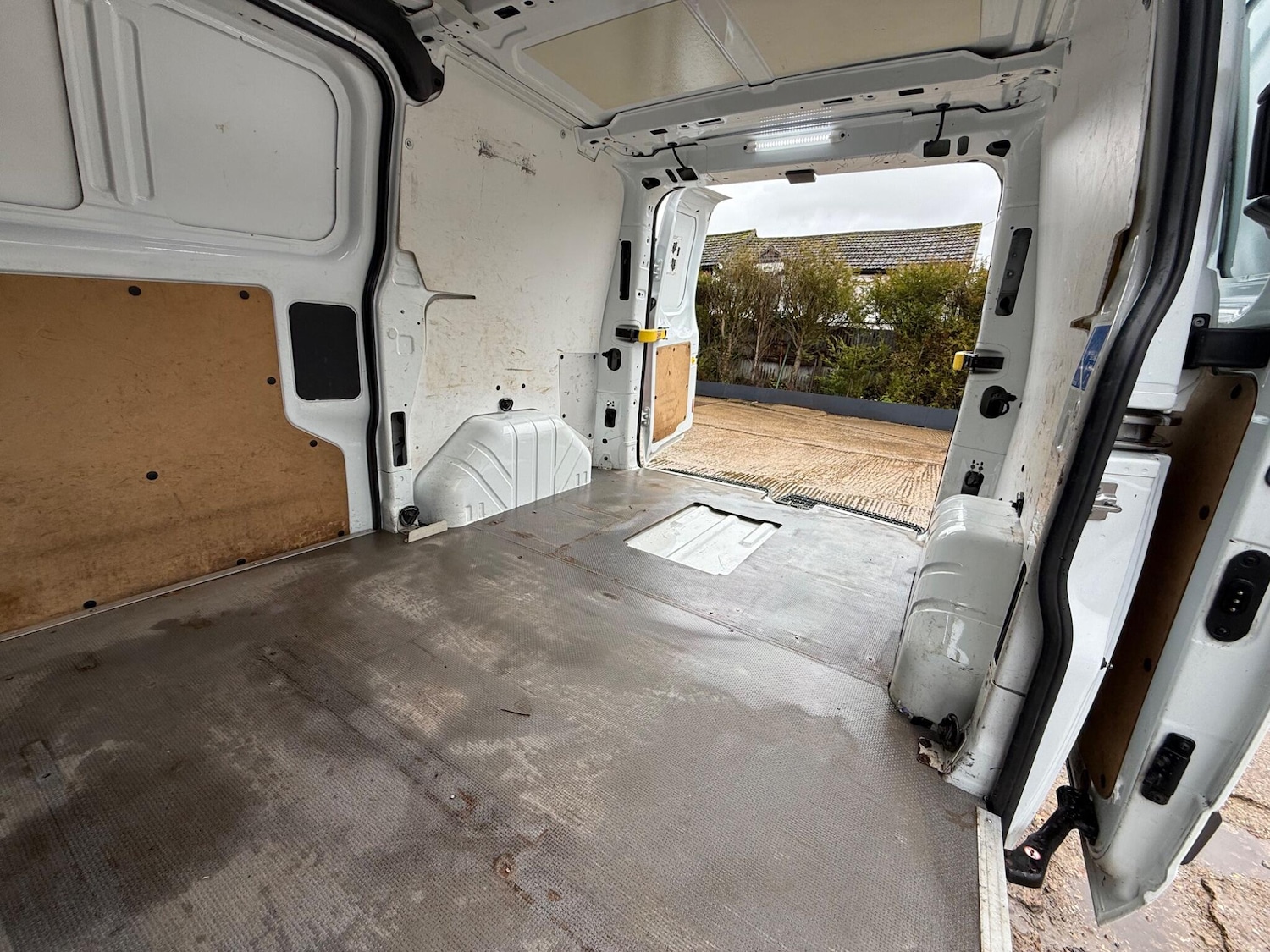 Used Ford Transit Custom 2017 for sale - 77516560: Photo 21