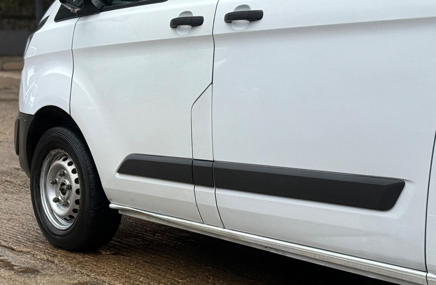 Used Ford Transit Custom 2017 for sale - 77516560: Photo 32