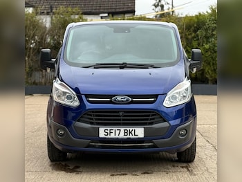 Used Ford Tourneo Custom 2017 for sale - 78534595: Photo