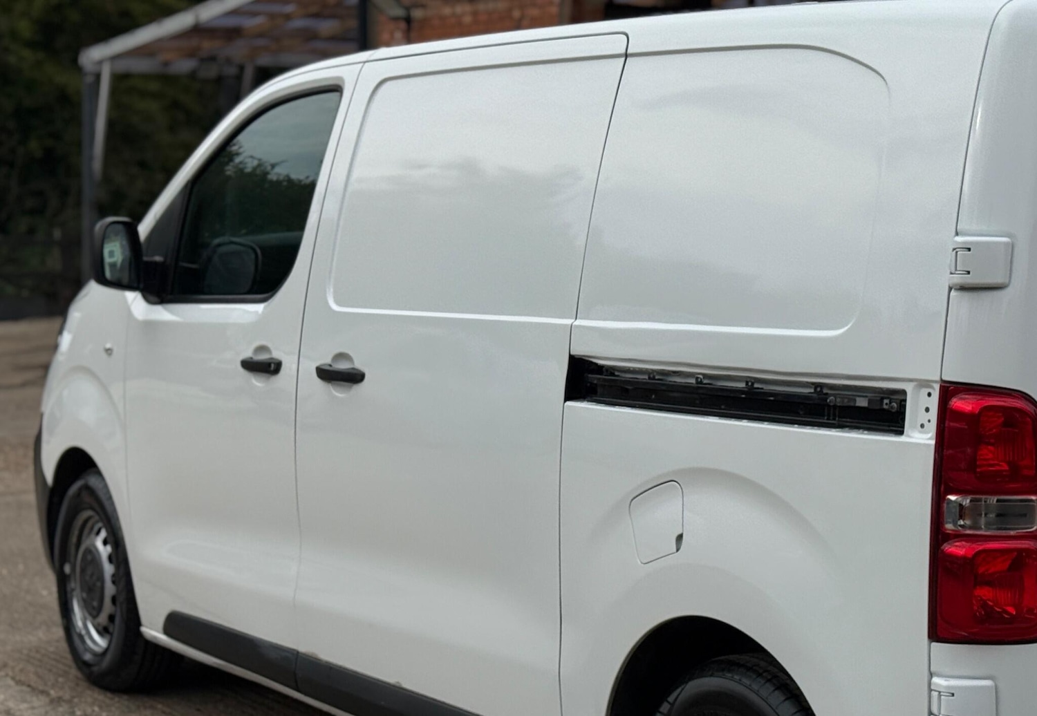 Used Peugeot Expert 2021 for sale - 76070052: Photo 30