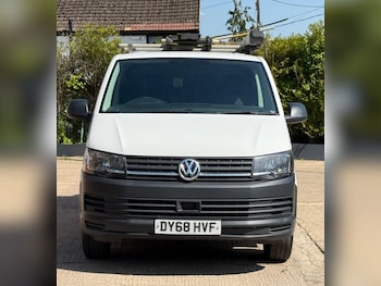 Used Volkswagen Transporter 2018 for sale - 78980831: Photo