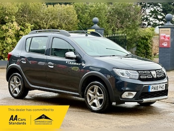 Used Dacia Sandero Stepway 2018 for sale - 78300171: Photo