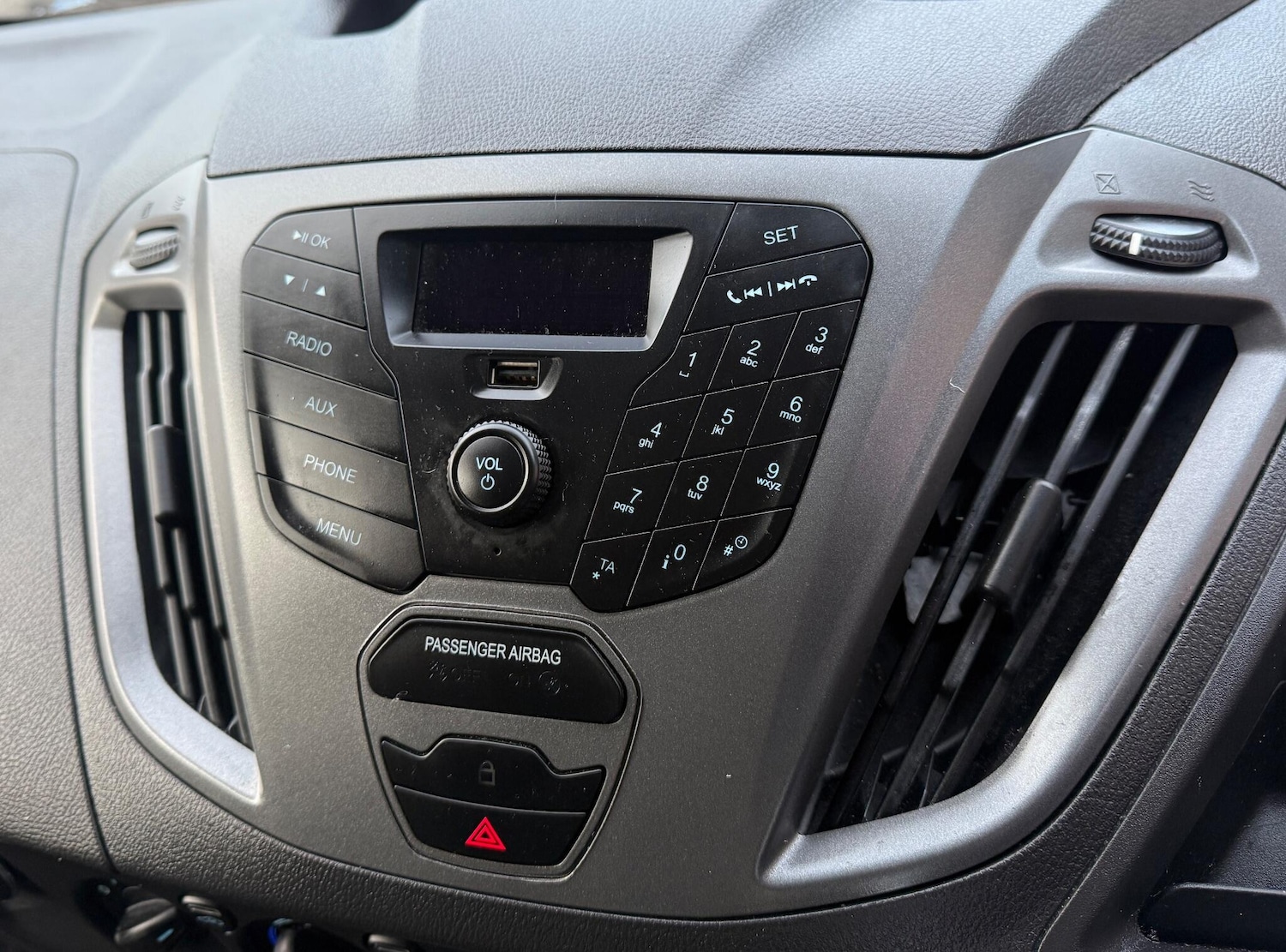 Used Ford Transit Custom 2018 for sale - 76724079: Photo 11