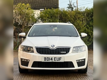 Used Skoda Octavia 2014 for sale - 76495779: Photo