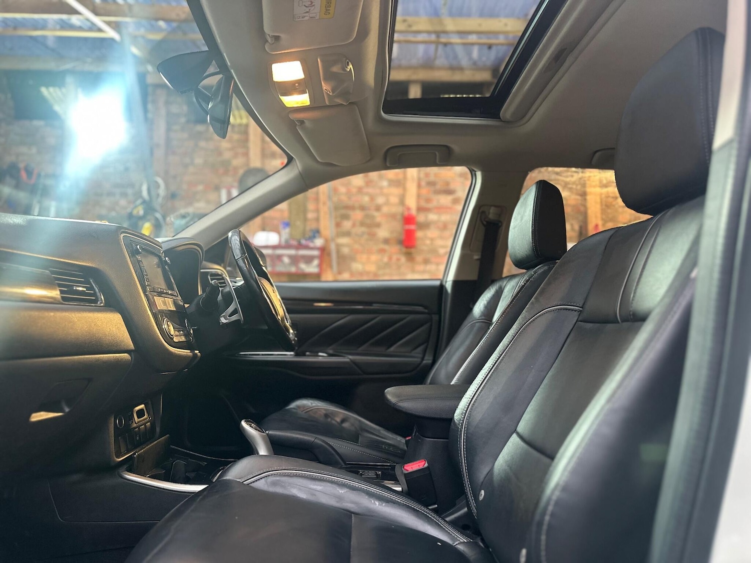 Used Mitsubishi Outlander 2016 for sale - 76985683: Photo 12