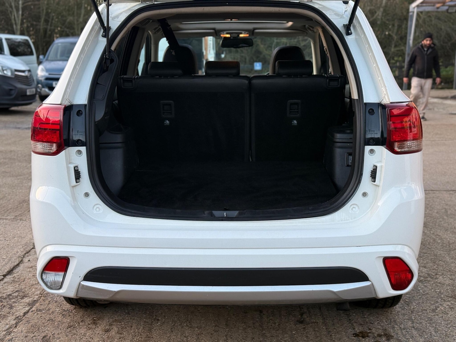 Used Mitsubishi Outlander 2016 for sale - 76985683: Photo 19