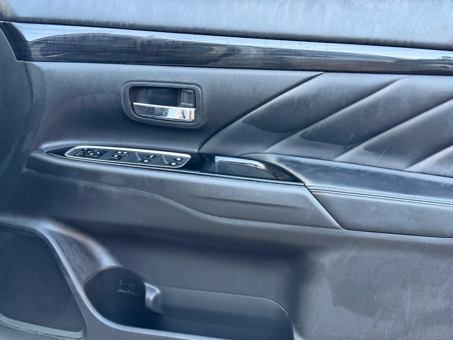 Used Mitsubishi Outlander 2016 for sale - 76985683: Photo 33