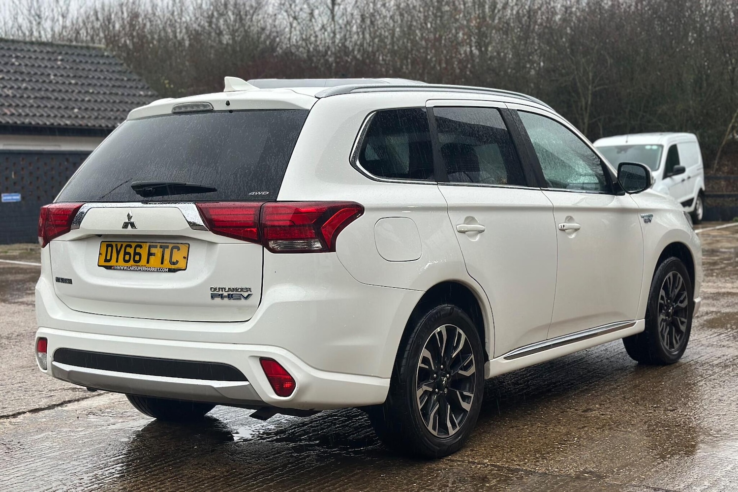 Used Mitsubishi Outlander 2016 for sale - 76985683: Photo 9