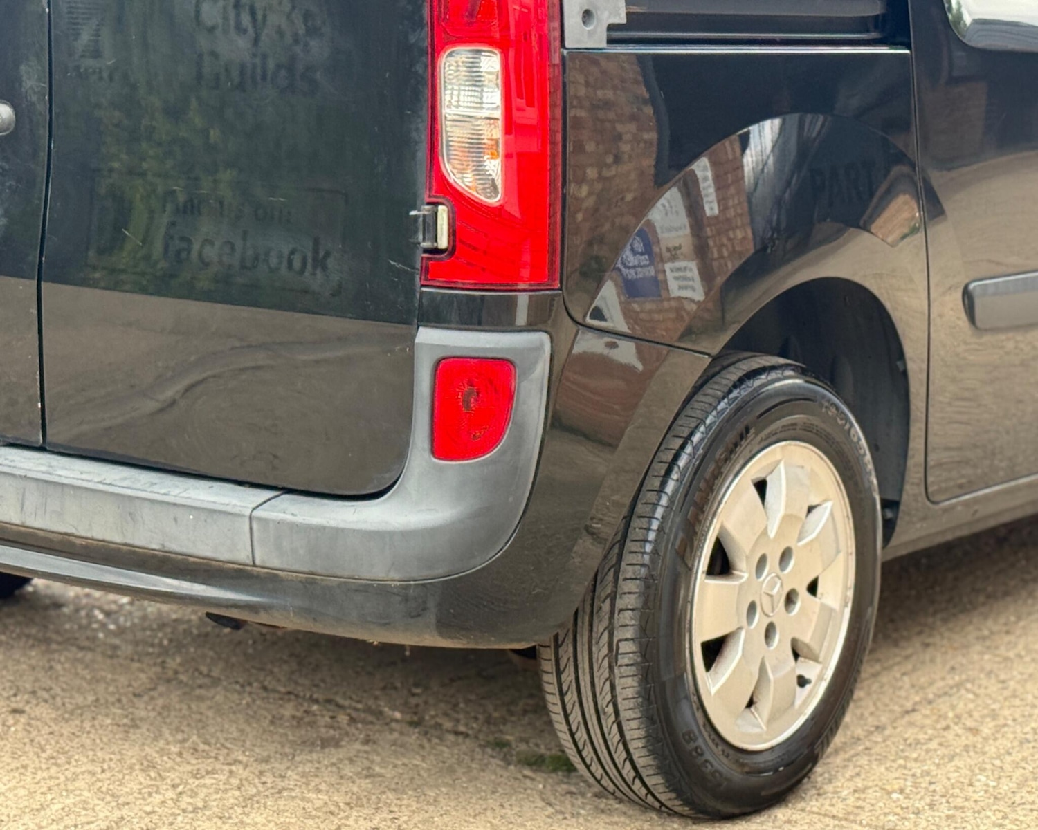 Vehicle 29