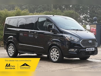 Used Ford Tourneo Custom 2018 for sale - 77012011: Photo
