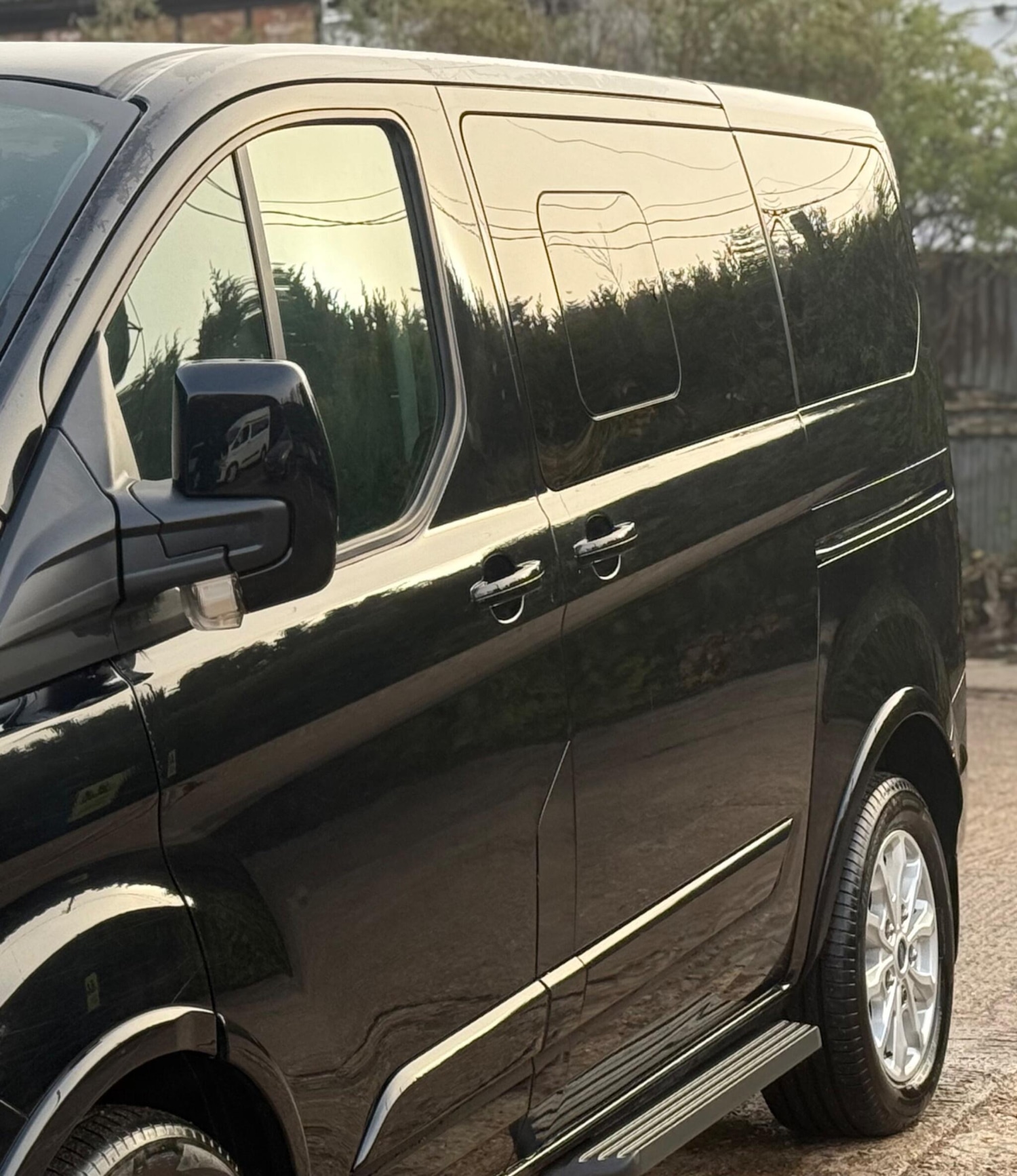 Used Ford Tourneo Custom 2018 for sale - 77012011: Photo 30